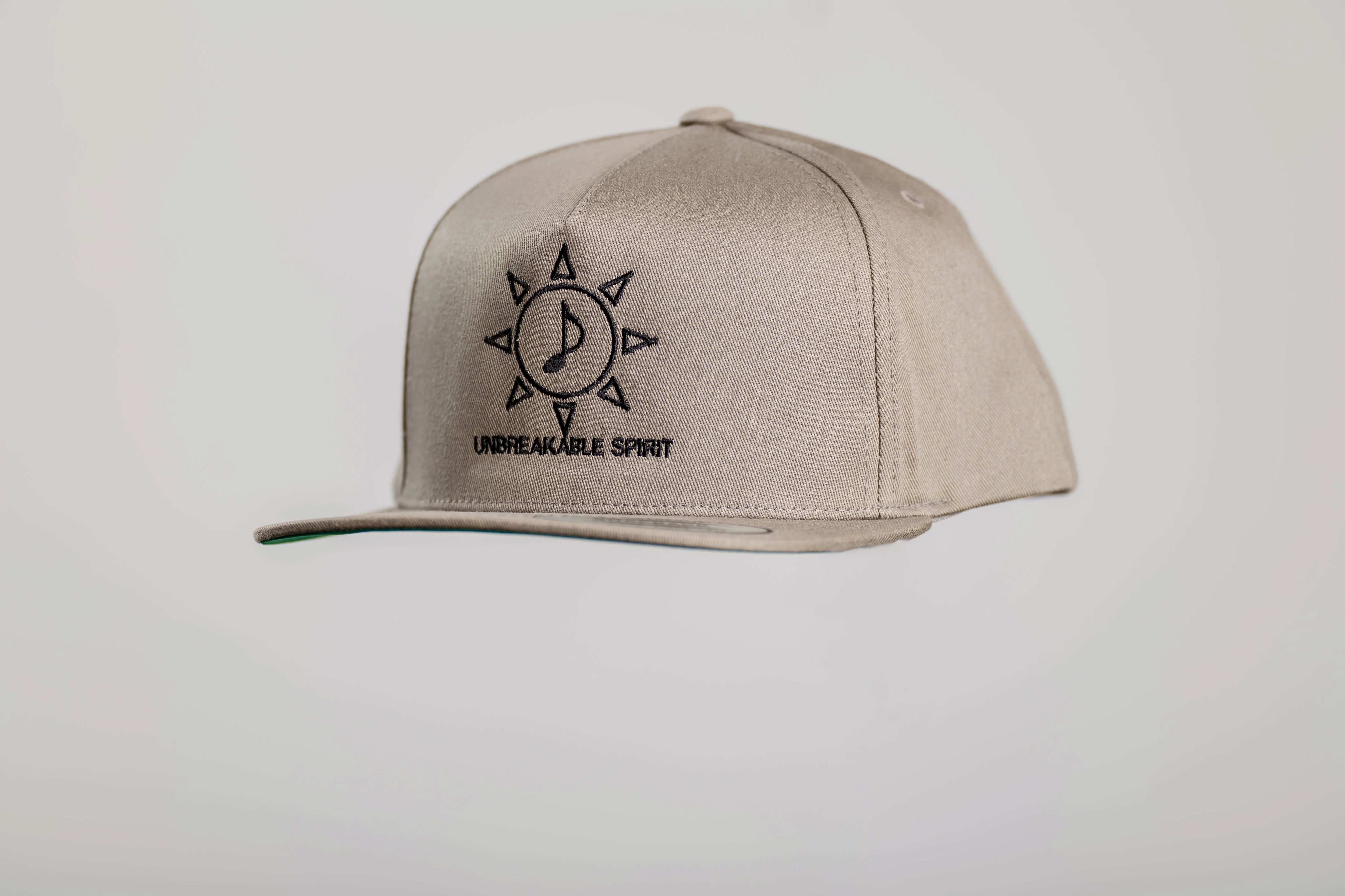 Unbreakable Spirit Hat – Desert Khaki Edition Pape Chacool